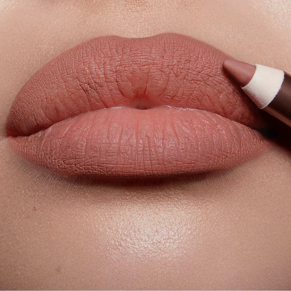 charolette tilbury Lip Cheat Lip Liner *NIB* Shade Pillow Talk